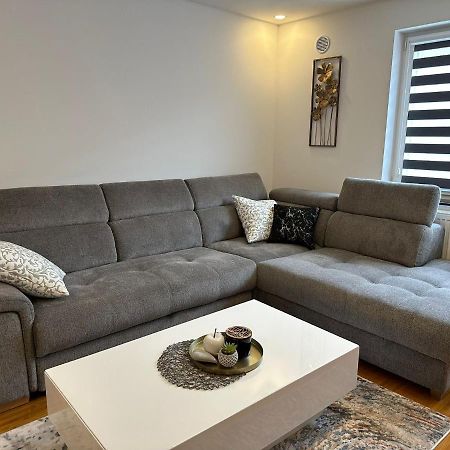 Centar Apartment คาปรินา ภายนอก รูปภาพ