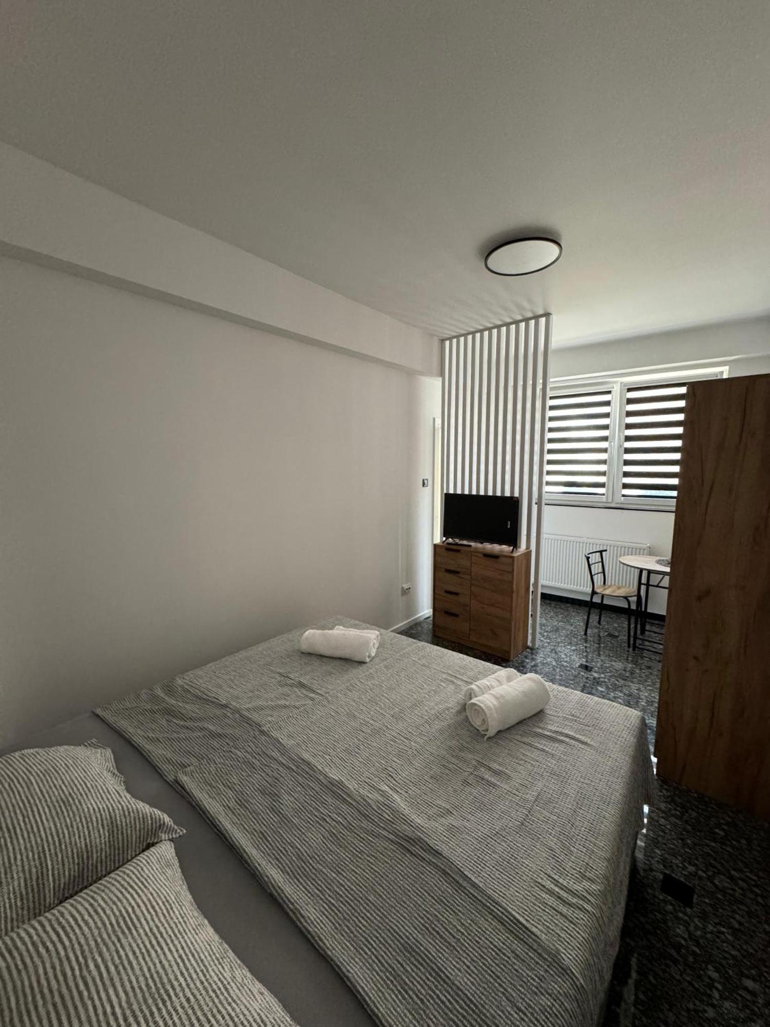 Centar Apartment คาปรินา ภายนอก รูปภาพ