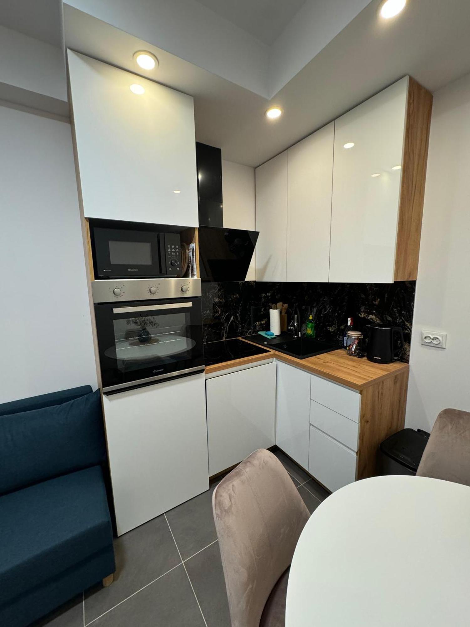 Centar Apartment คาปรินา ภายนอก รูปภาพ